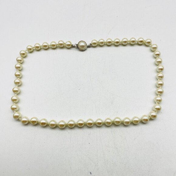 Vintage Simulated Pearl Necklace Silver Tone Hidden Clasp Bridal Wedding Promise - Picture 2 of 7